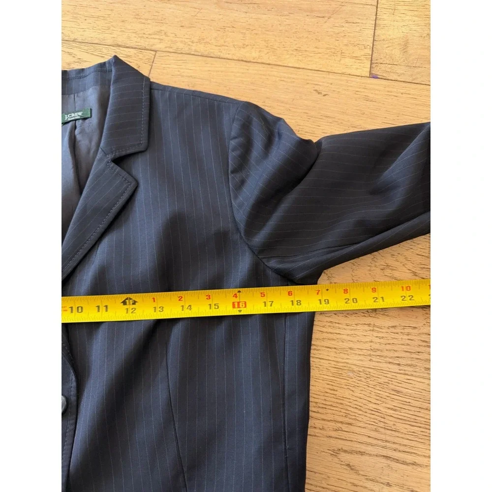 J.Crew Super 110s Wool Navy Pinstripe Blazer Jacket with Crest Undercollar (412)